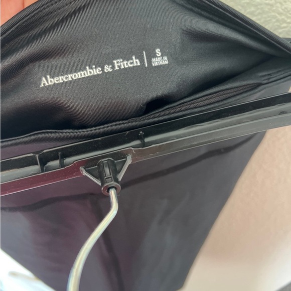 Abercrombie and Fitch Women's Biker Shorts - Picture 4 of 5